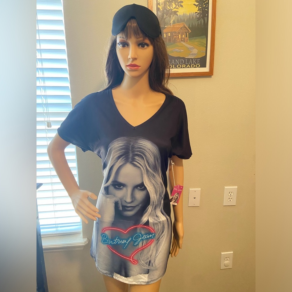 NWT Britney Jean Spears Black Night Shirt